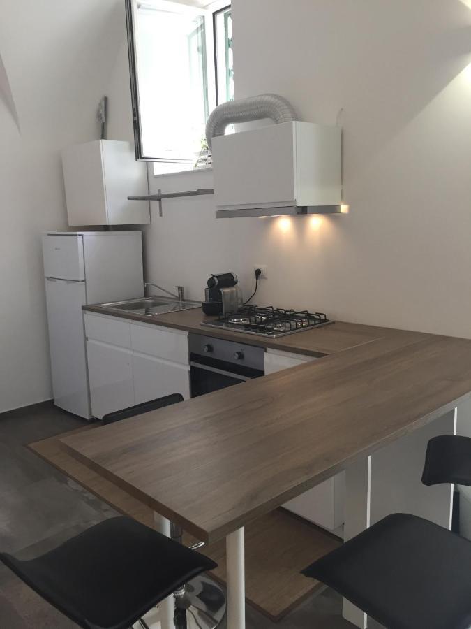 Zziny House Apartment คาตาเนีย ภายนอก รูปภาพ