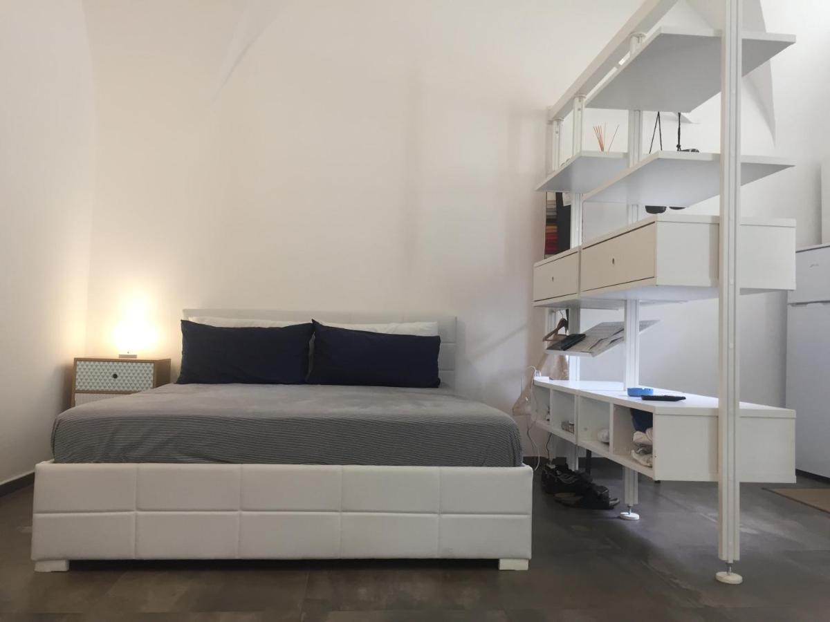 Zziny House Apartment คาตาเนีย ภายนอก รูปภาพ