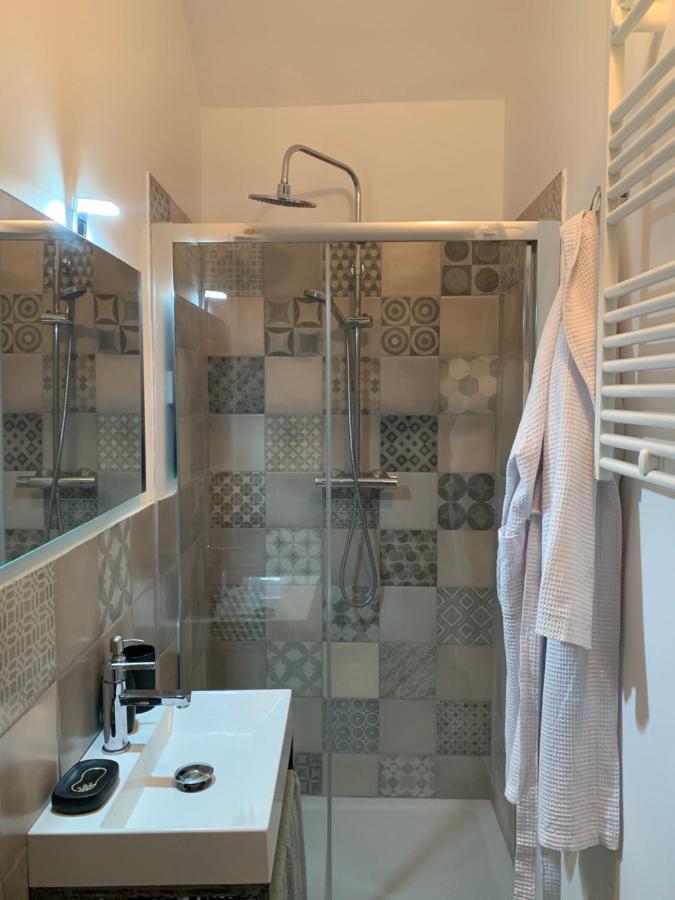 Zziny House Apartment คาตาเนีย ภายนอก รูปภาพ
