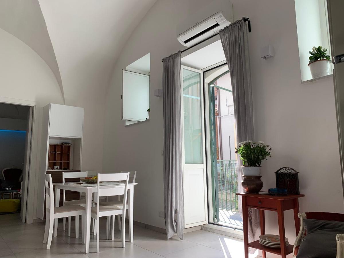Zziny House Apartment คาตาเนีย ภายนอก รูปภาพ