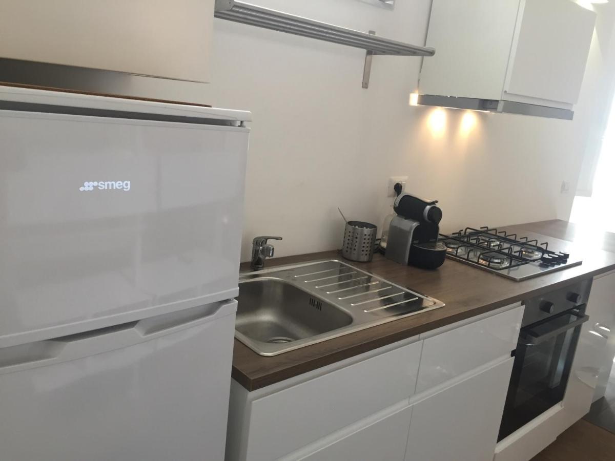 Zziny House Apartment คาตาเนีย ภายนอก รูปภาพ
